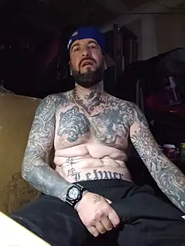 Beardedtattood live webcam show