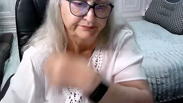 LolkaAlyss webcam