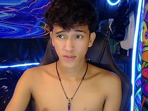 hugekenbigcock (M young) - cum with me