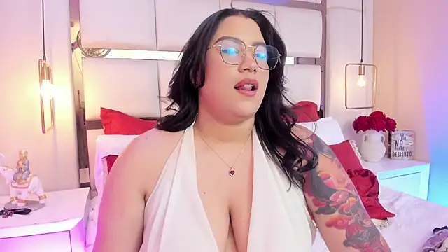 elizavenus live cam on StripChat