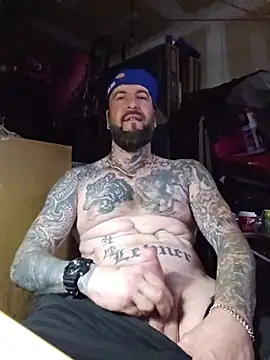 Beardedtattood live webcam show