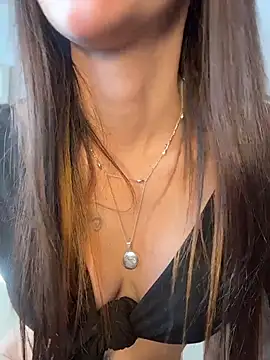 Nicolle_foxy live sex cam