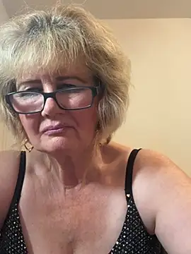 angelblonda (Ask my age) - villa