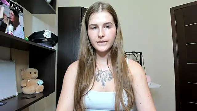 ohmyalice (F teen) - officer suit