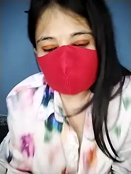 Pari8822 live webcam show