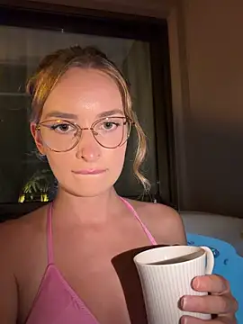 EvieEvans live webcam