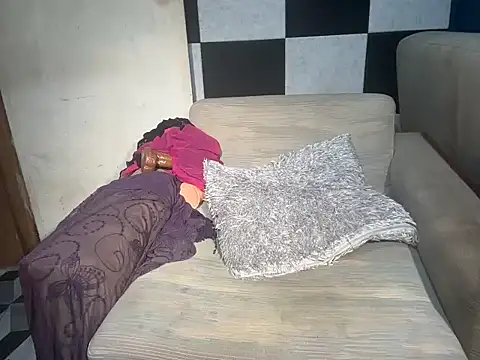 asian-doll webcam