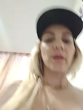Monita_Med webcam