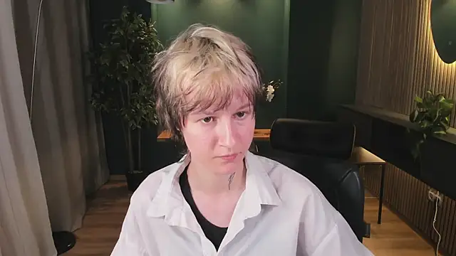 Senpai_Sins webcam