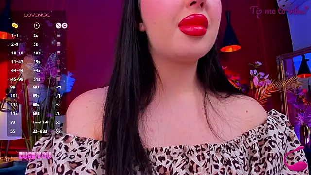 mayzzie (F teen) - NAKED OILSHOW + LT CONTROL 2 TOYS 5 MIN