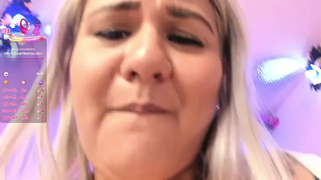 sweetbambi23 webcam
