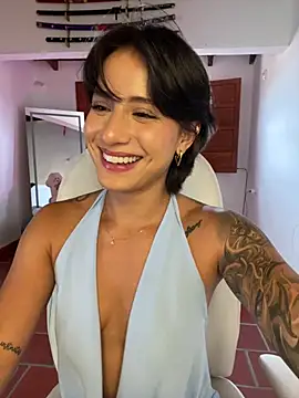 Ale_Lewis webcam