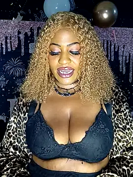 AmazonianMistress webcam