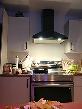 LilyOrion webcam