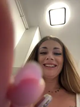 IsabellaEtthan live cam