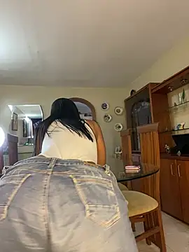 SaharQamar live cam on StripChat