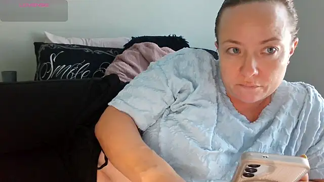 julimonroe webcam