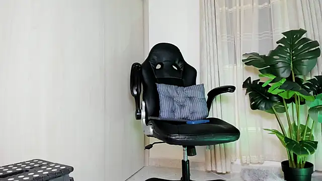 Biscuit_oliva live cam
