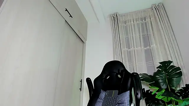 Biscuit_oliva webcam