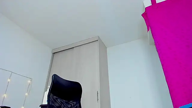 monica_little23 webcam