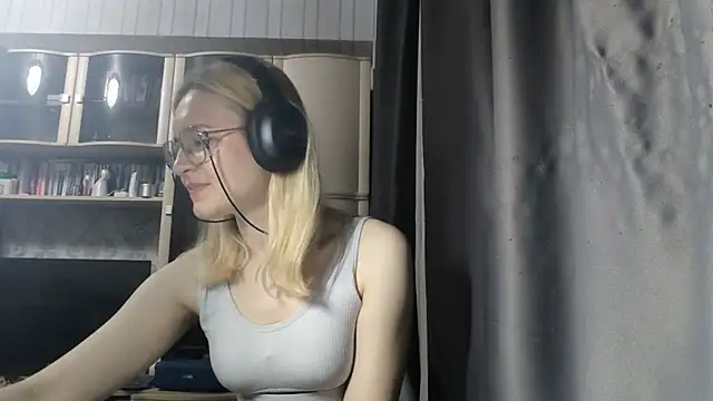 Adelinetre webcam