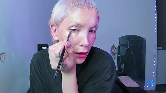 Модель: Lyricca