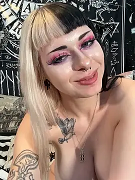 Paige_Turner live cam on StripChat