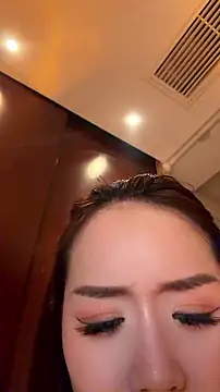 momoli60 live sex cam