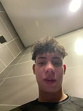 yoursexyjose webcam