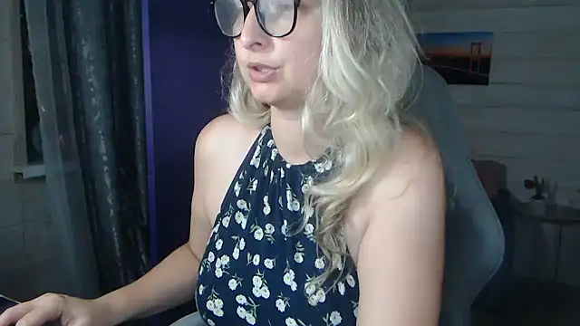 RubiLakros live cam on StripChat