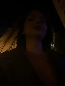 KrisMagnoly webcam