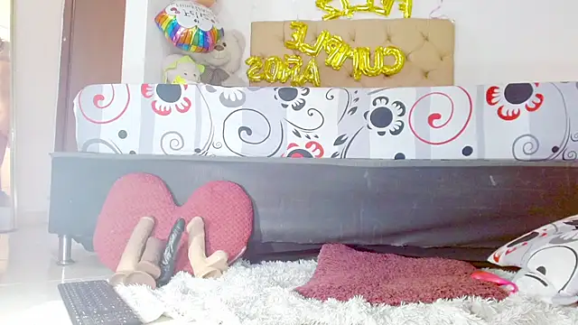 Dolldirtyxxx live cam on StripChat