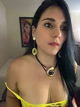 Miaswwe live cam on StripChat