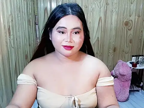 queen_staceyy live cam on StripChat