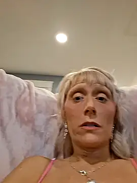 BeautifulMeFire23 webcam