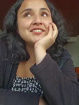 incognitolive1 (F teen) - Show tits in the air
