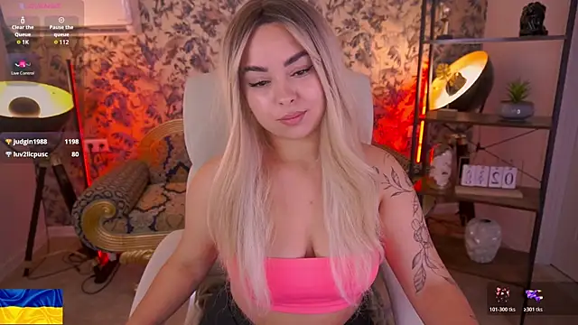 SusieWood webcam