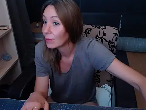 hannaha - Hannaha's free webcam - UK Sex Cams