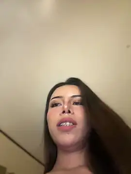 FinestGirlx webcam
