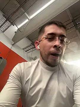 Tommas_Jhonson webcam