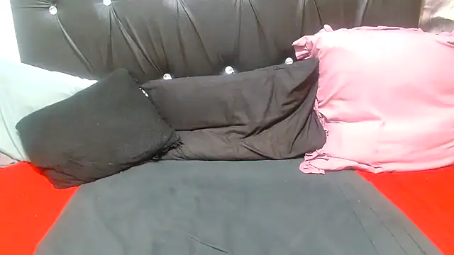 AfricanBigAssxx98 webcam
