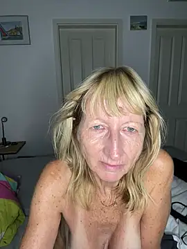 MatureKim live webcam show
