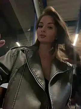KrisMagnoly live webcam show