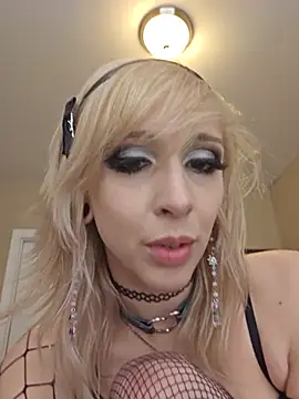 AmethystFoxx live webcam show