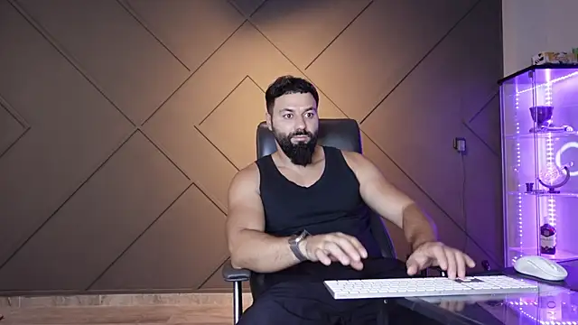 mattmasterss live cam on StripChat