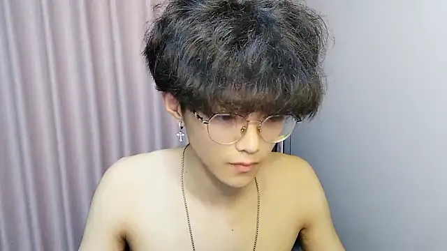 wssoo11 live cam on StripChat
