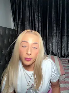 Strongqueen webcam