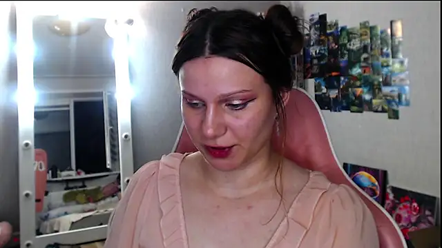 lilidip webcam stripchat model stream image