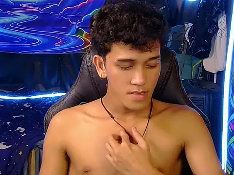 hugekenbigcock (M young) - cum with me