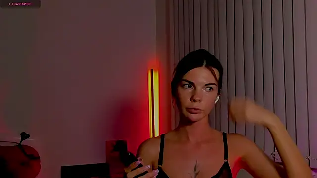 Andrea_Blossom webcam